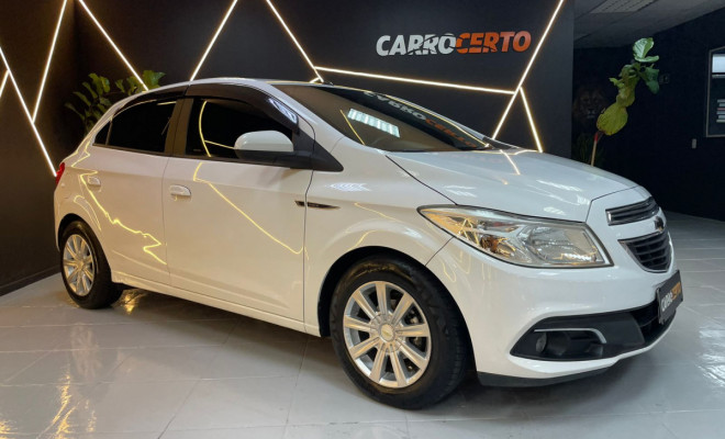 GM - Chevrolet ONIX HATCH LT 1.0 Mec. 2014  OPORTUNIDADE 100% FINANCIADO-0