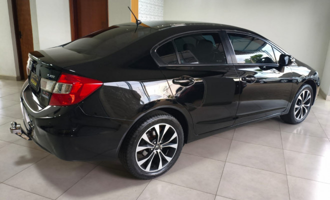 Honda Civic Sedan LXR 2.0 Flexone 16V Aut. 4p 2014 Flex-2