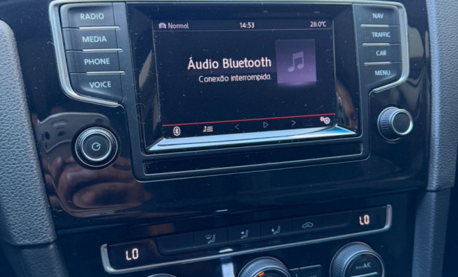 VW - VolksWagen Golf Highline 1.4 TSI 140cv Aut. 2014 Flex-13