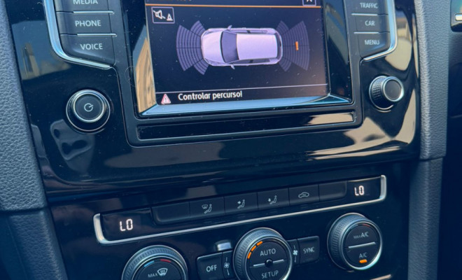 VW - VolksWagen Golf Highline 1.4 TSI 140cv Aut. 2014 Flex-14