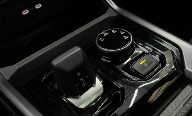 Renault Boreal Iconic 1.3 Turbo 16V 5p Aut. 2026 Flex-15