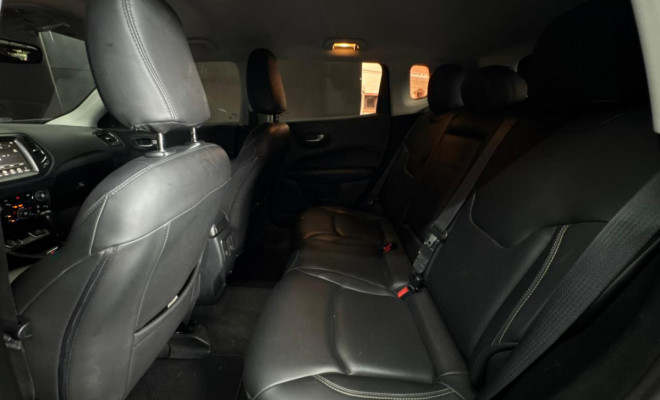 Jeep COMPASS LONGITUDE 2.0 4x4 Dies. 16V Aut. 2017 Flex-17