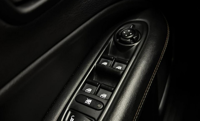 Jeep COMPASS LONGITUDE 2.0 4x4 Dies. 16V Aut. 2017 Flex-6