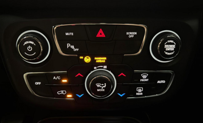 Jeep COMPASS LONGITUDE 2.0 4x4 Dies. 16V Aut. 2017 Flex-12