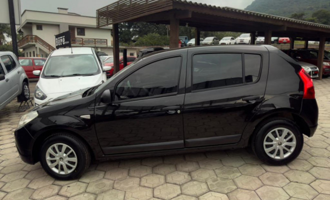 Renault SANDERO Expression Hi-Flex 1.0 16V 5p 2010 Flex-1