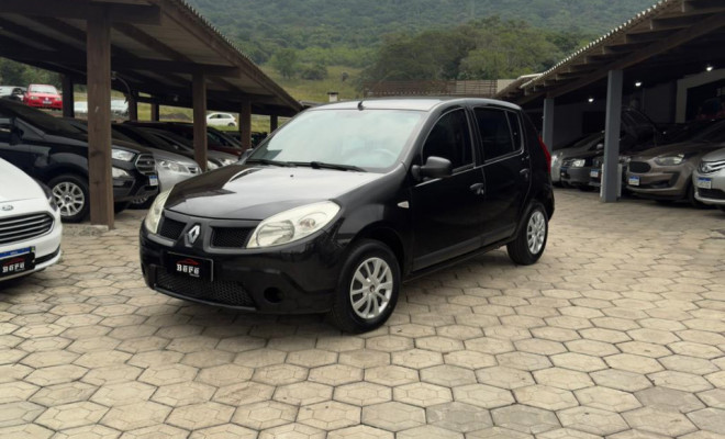 Renault SANDERO Expression Hi-Flex 1.0 16V 5p 2010 Flex