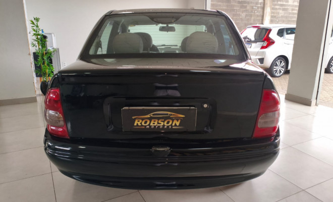 GM - Chevrolet Classic Life/LS 1.0 VHC FlexP. 4p 2010 Flex-3