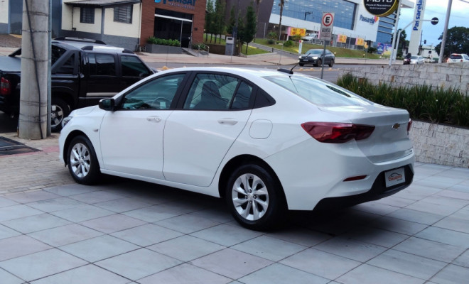 GM - Chevrolet ONIX SEDAN Plus LT 1.0 12V Flex 4p Mec. 2023 Flex-2