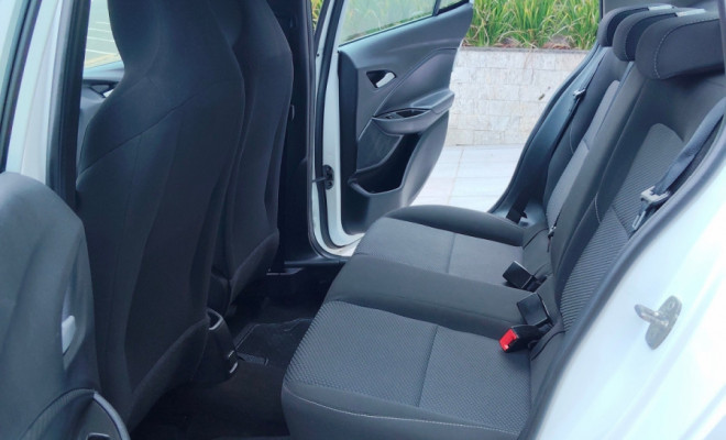 GM - Chevrolet ONIX SEDAN Plus LT 1.0 12V Flex 4p Mec. 2023 Flex-11