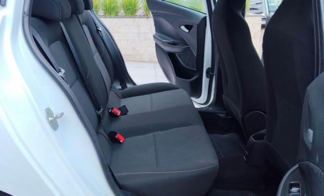 GM - Chevrolet ONIX SEDAN Plus LT 1.0 12V Flex 4p Mec. 2023 Flex-12