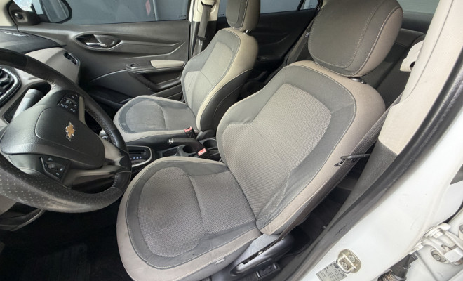 GM - Chevrolet PRISMA Sed. LT 1.4 8V FlexPower 4p Aut. 2015 Flex-9