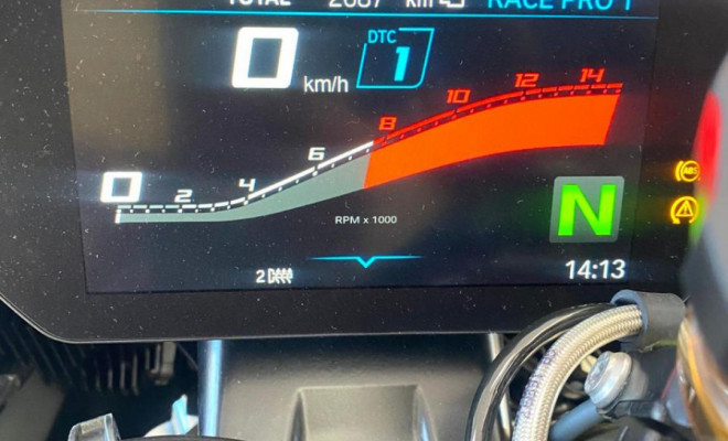 BMW S 1000 RR-M Carbon 2022 Gasolina-13