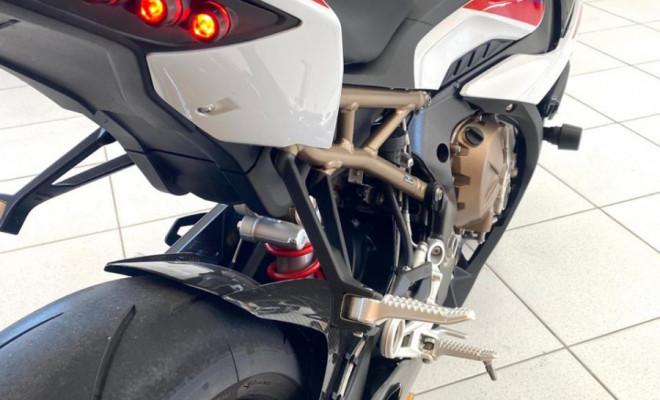BMW S 1000 RR-M Carbon 2022 Gasolina-10