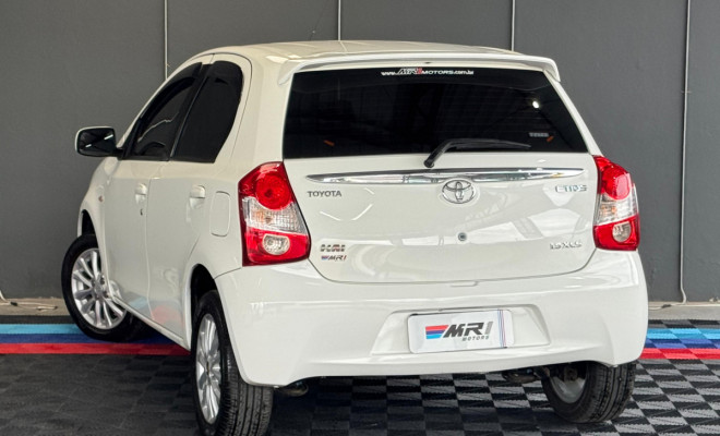 Toyota ETIOS XLS 1.5 Flex 16V 5p Mec. 2013 Flex-1
