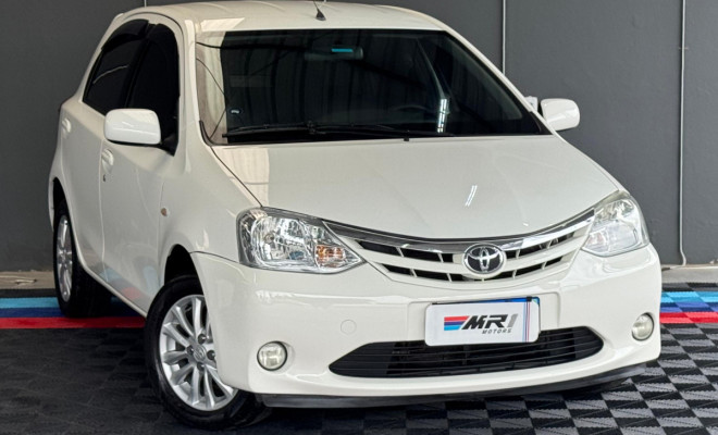 Toyota ETIOS XLS 1.5 Flex 16V 5p Mec. 2013 Flex