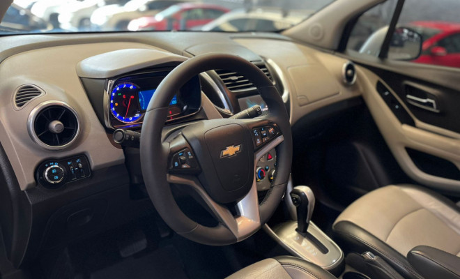 GM - Chevrolet TRACKER LTZ 1.8 16V Flex 4x2 Aut. 2014 Flex-9
