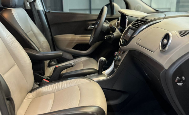 GM - Chevrolet TRACKER LTZ 1.8 16V Flex 4x2 Aut. 2014 Flex-12