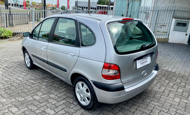 Renault Scénic RXE/ Privilège 2.0 16V 5p Mec. 2008 Gasolina-2