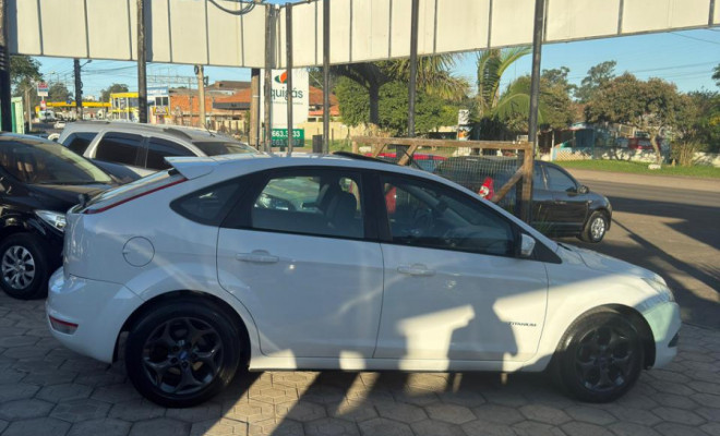 Ford Focus 2.0 16V/ 2.0 16V Flex 5p 2013 Flex-0