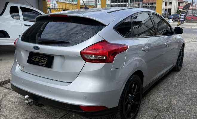 Focus Hatch 2.0 16V SE Flex Aut. 2016-2