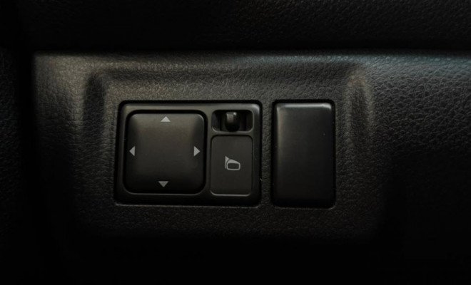 Nissan LIVINA GRAND SL 1.8 16V Flex Fuel Aut. 2012 Flex-7