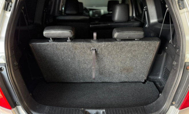 Nissan LIVINA GRAND SL 1.8 16V Flex Fuel Aut. 2012 Flex-17