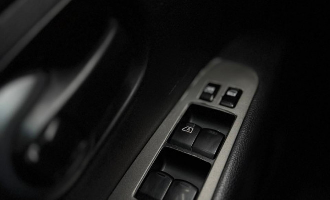 Nissan LIVINA GRAND SL 1.8 16V Flex Fuel Aut. 2012 Flex-6