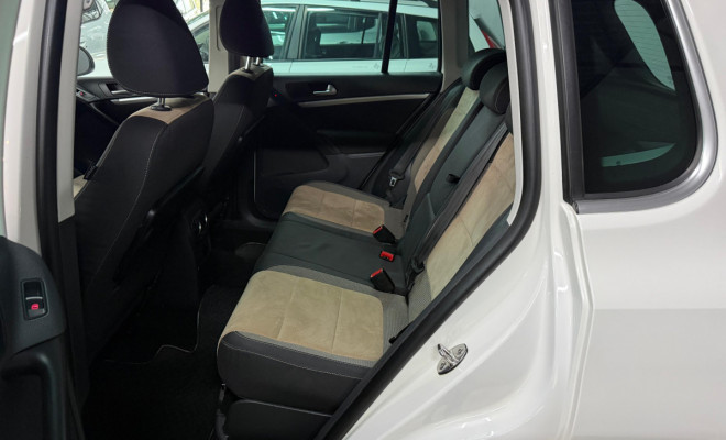 VW - VolksWagen TIGUAN 2.0 TSI 16V 200cv Tiptronic 5p 2013 Gasolina-7