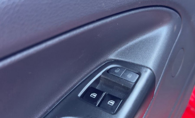 VW - VolksWagen Gol (novo) 1.6 Power/Highi T.Flex 8v 4P 2010 Flex-6