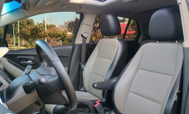 GM - Chevrolet TRACKER LTZ 1.8 16V Flex 4x2 Aut. 2015 Flex-3