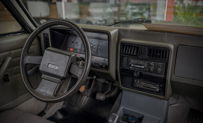 GM - Chevrolet Caravan Comodoro 4.1/2.5 1988 Gasolina-9