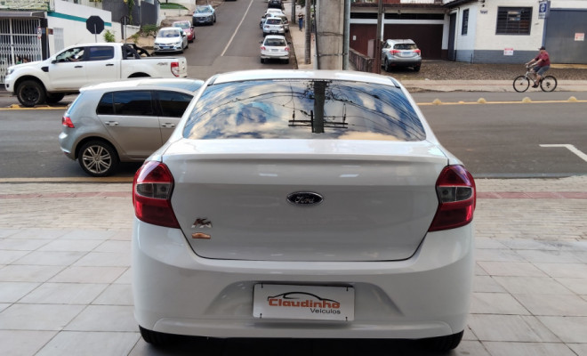 Ford Ka+ Sedan 1.0 SE/SE PLUS TiVCT Flex 4p 2015 Flex-4