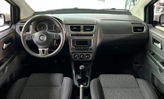 VW - VolksWagen Fox BLUEMOTION 1.0 Mi Total Flex 12V 5p 2014 Flex-4