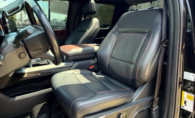 Ford F-150 Lariat 4x4 5.0 V8 2023 Gasolina-8