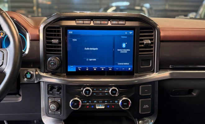 Ford F-150 Lariat 4x4 5.0 V8 2023 Gasolina-10