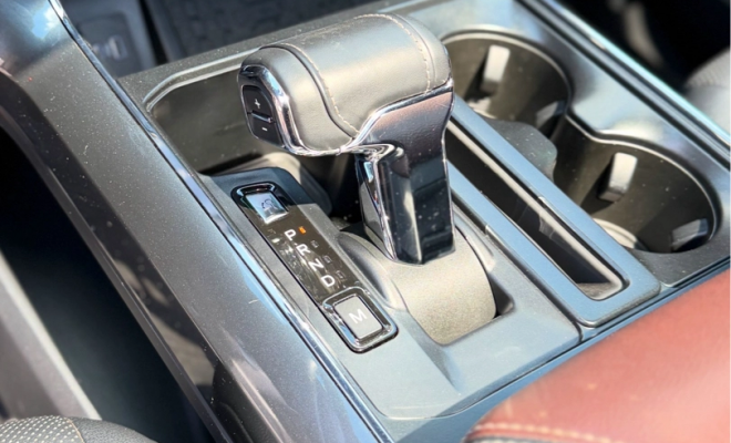 Ford F-150 Lariat 4x4 5.0 V8 2023 Gasolina-7