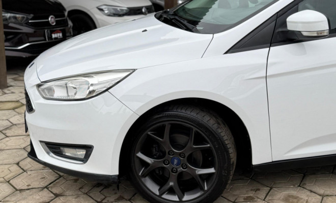 Ford Focus 2.0 16V/SE/SE Plus Flex 5p Aut. 2016 Flex-4