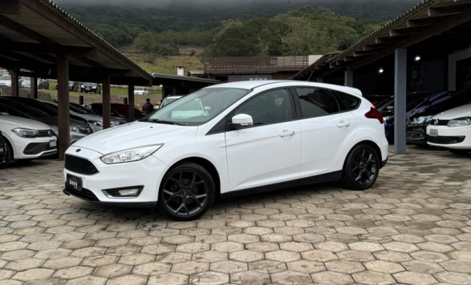Ford Focus 2.0 16V/SE/SE Plus Flex 5p Aut. 2016 Flex
