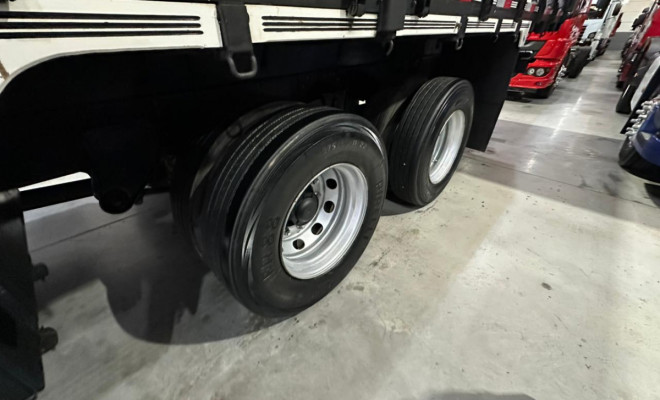 MERCEDES-BENZ L-1620 3-Eixos 2p (diesel) 2003 Diesel-7