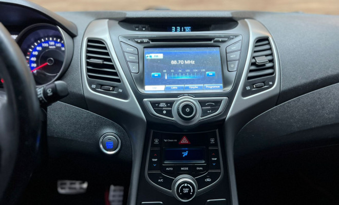 Hyundai Elantra GLS 2.0 16V Flex Aut. 2015 Flex-8