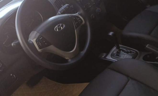 Hyundai i30 2.0 16V 145cv 5p Aut. 2010 Gasolina-0