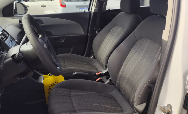 GM - Chevrolet SONIC HB LT 1.6 16V FlexPower 5p Mec. 2013 Flex-5