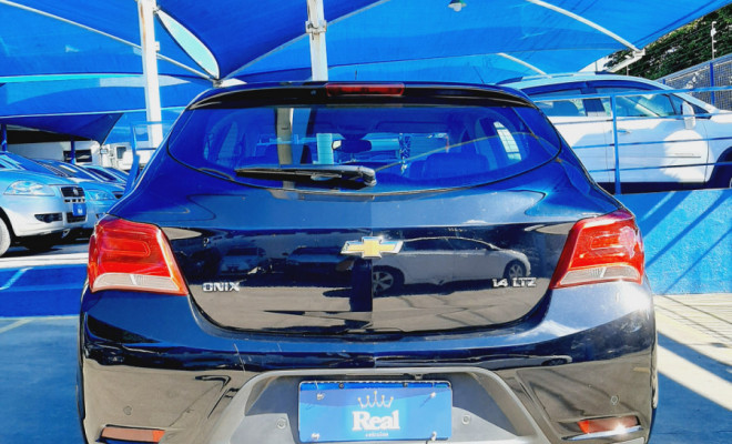 GM - Chevrolet ONIX HATCH LT 1.4 8V FlexPower 5p Mec. 2019 Flex-4