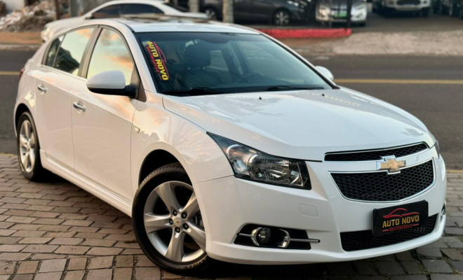 GM - Chevrolet CRUZE HB Sport LTZ 1.8 16V FlexP. 5p Aut 2014 Flex-6