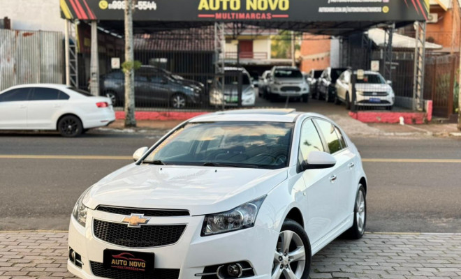 GM - Chevrolet CRUZE HB Sport LTZ 1.8 16V FlexP. 5p Aut 2014 Flex
