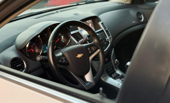 GM - Chevrolet CRUZE HB Sport LTZ 1.8 16V FlexP. 5p Aut 2014 Flex-13