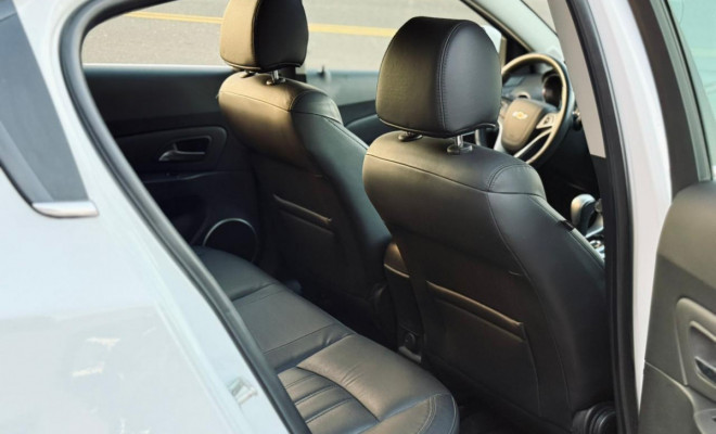 GM - Chevrolet CRUZE HB Sport LTZ 1.8 16V FlexP. 5p Aut 2014 Flex-14