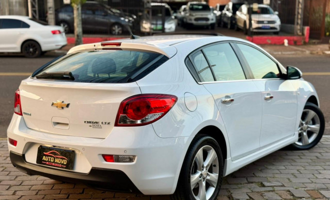 GM - Chevrolet CRUZE HB Sport LTZ 1.8 16V FlexP. 5p Aut 2014 Flex-4