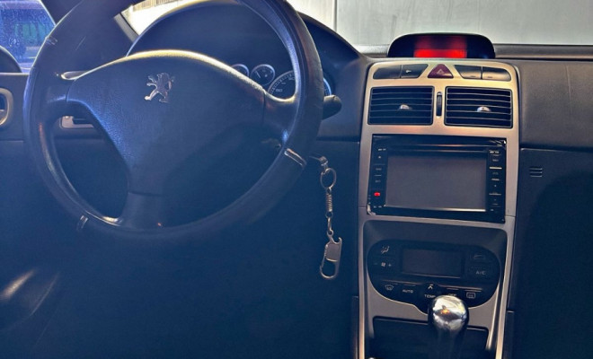 Peugeot 307 Feline/Griff/Premi. 2.0 Flex 5p Aut. 2005 Flex-3