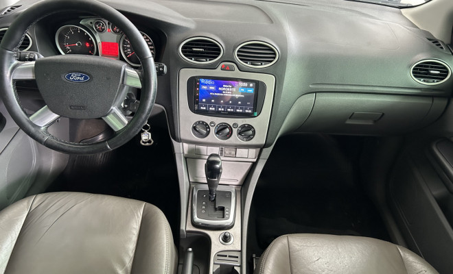 Ford Focus Sedan 2.0 16V/2.0 16V Flex 4p Aut. 2010 Flex-9